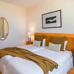 In The Heart Of - 1 Bedroom Apartment *